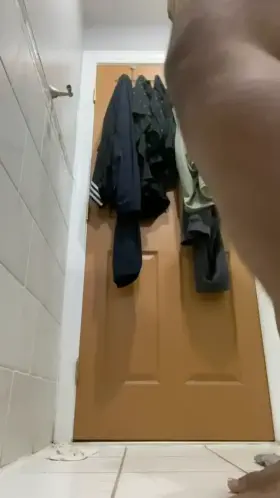 Cleaned my ass will you cum in it