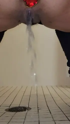 Pissing and pushing my plug out