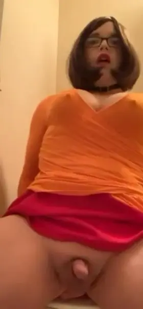 Dressing up as Velma awakens something in me ☺️