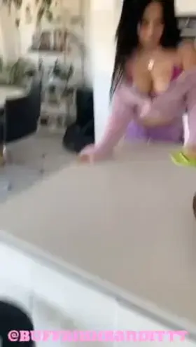 pick me up and fuck me!