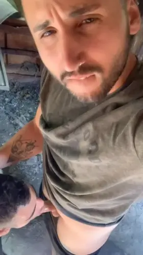 I love to fuck throats in public places 🥵 who can lend me theirs? 😏 More in my profile