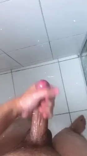 I ended up getting so horny after my workout that I had to cum in the shower 💦💦