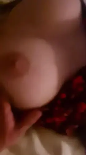 No puedo mentir, me gustó mucho ser tocada por un extraño... Quién quiere ser el siguiente?