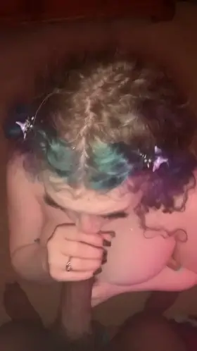 working for that cum😋