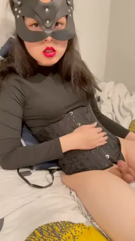 stop scrolling if you’re kinky? 🥺💋