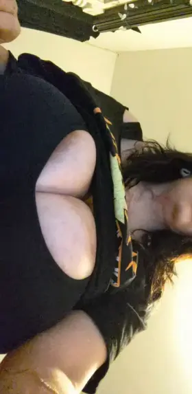 it's hard to be a good girl when you love to be sexualized