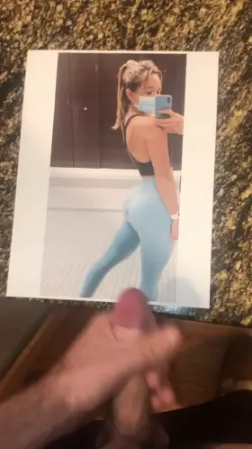 This ass deserved a load