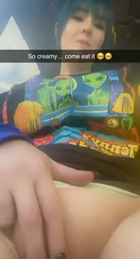 My 30 yo MILF pussy gets so creamy and wet. Want a taste?