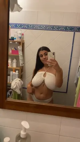 Let me be the girl u cum too