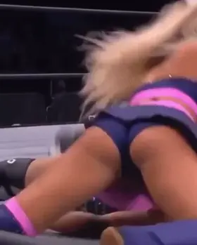 Julia Hart's cute jiggly ass