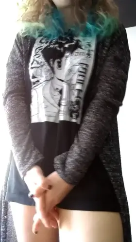 If you're into shy girls... I want to give you a naked hug. 🥺 [OC]