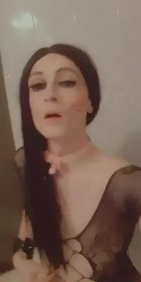 Just a normal weekend for Naomi 😻