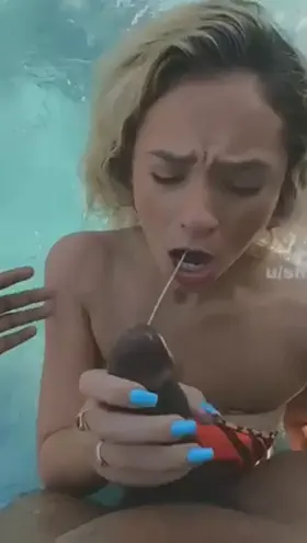 Do I look cute giving blowjobs? 🥺🖤