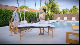 When the masseuse secretly puts her mouth to good use... Wait for it!