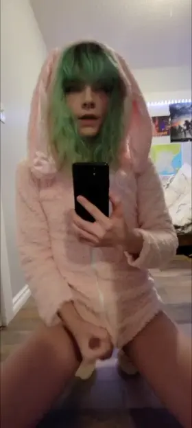 Which Sissies wanna be a good whore and take this girlcock down their throat?