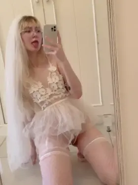 your wife arrived, fuck me please!🥵