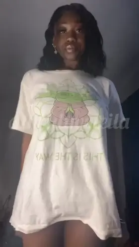 Baggy clothes hide a lot 🤤