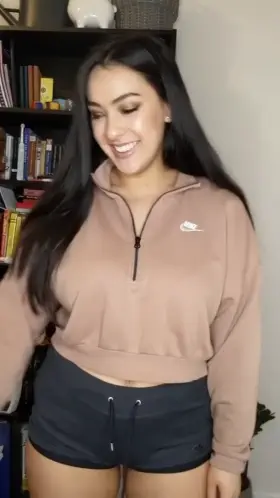 Leah More of her NEW Content! 🔗 in the Comments👇