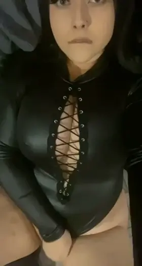 Try to find my birth mark 😜