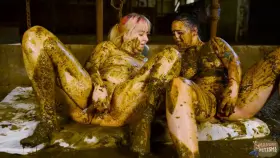 Betty and I masturbate together covered in shit [F] [OC]
