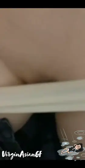 [18f] I got so turned on showing my college professor my newly hairless pussy in public...