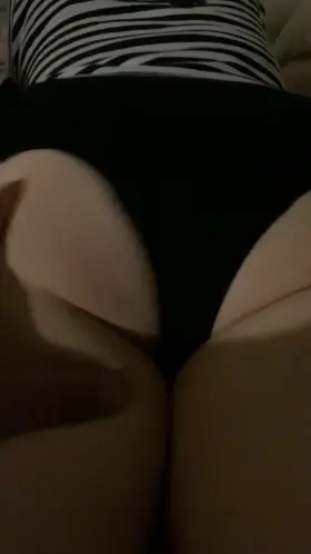 [video] Jiggle my mommy butt