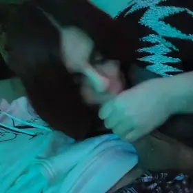 working for that warm cum 🥰