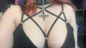 Smash or pass? Be honest! 🖤