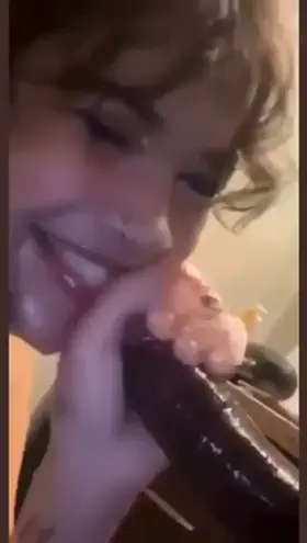 Legit pyt plug ! join the telegram for 1000+ videos, I respond fast !