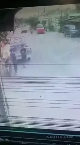 Biker crushed by cement truck (Accident + Aftermath)