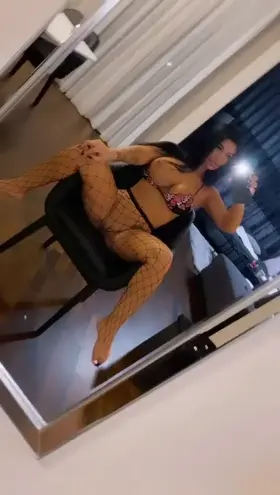 I don’t usually post nudity on this subreddit so you better like this 😡😏