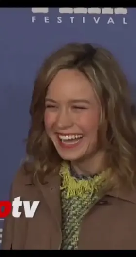 I couldn't help jerking off to this cute clip of Brie Larson. The way she gets flustered and slightly embarrassed by everyone cheering her on, made me instantly hard. Is that weird? I just think she is super hot...