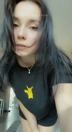 Are 5’0 busty cuties like me your type?