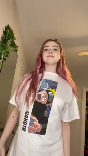 figured atleast one of you would appreciate my goofy titty drop