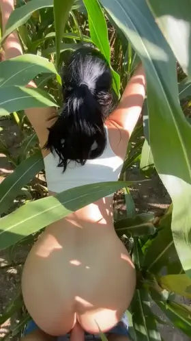 Pull on my tassel 🌽😘