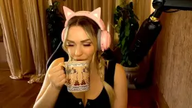 Mia Malkova talks about her preference for uncut/uncircumcised dick