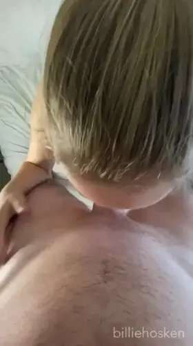 Sucking cock is hot, sucking a strangers cock is even hotter [video]