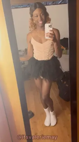 I’m required to stay feminized at all times to send nudes on demand