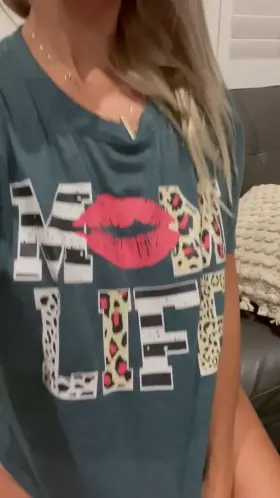 Looking for a young cub for mommy to play with 😏