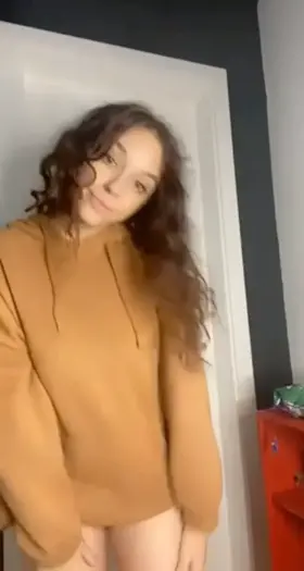 My teen body is asking to be fucked;)