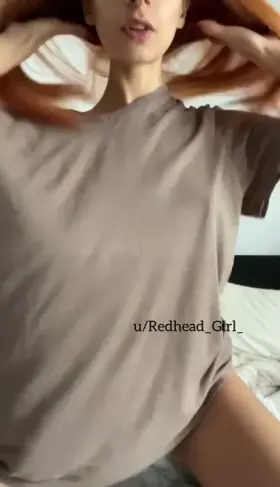 a happy, small-tittied girl ♡︎