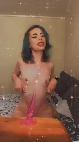 I wish it was my cock 🤤