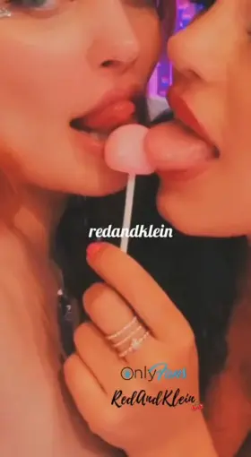 What do you think? 😊🔥🍑🥰🤩