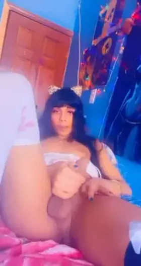 Just warming up my balls 😜