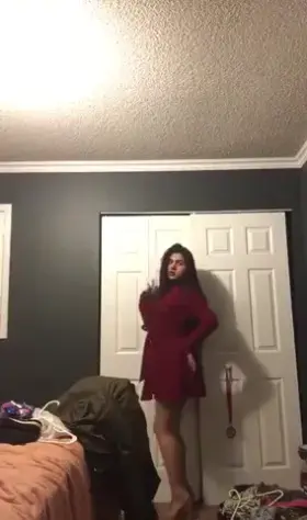 Hot desi NRI girl stripping video leaked to enjoy 💦😋 solo (link in comments)