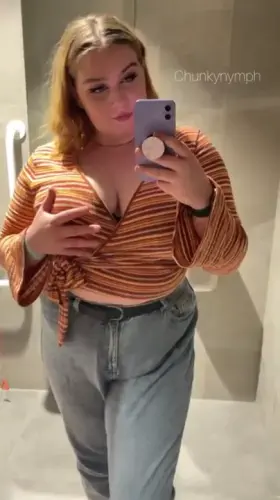 Took a break from my cinema date to show you my tits