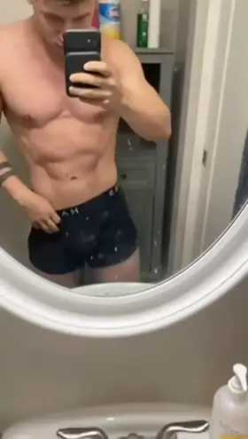 Straight, Dms are always open. Hope you guys like😉