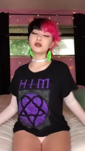 Help!! My bodysuit is too tight for my boobs...