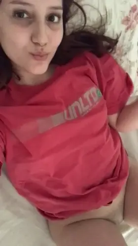 Do you like latina babes? 💓 $5 OF 💓 +200 hot pics and vids 🔥 Customs💓 Sexting💓 Sextapes💓 Dick Ratings💓