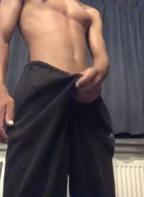 i heard you like sweatpants reveals? ;)